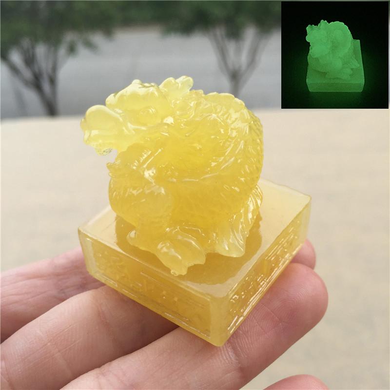 Chinesische Drachenstatue Figur Handgefertigter Stein Kaiserliches Jade-Siegel Handwerk Jahr Tierkreiszeichen Drachenskulptur Heimdekoration Zubehör