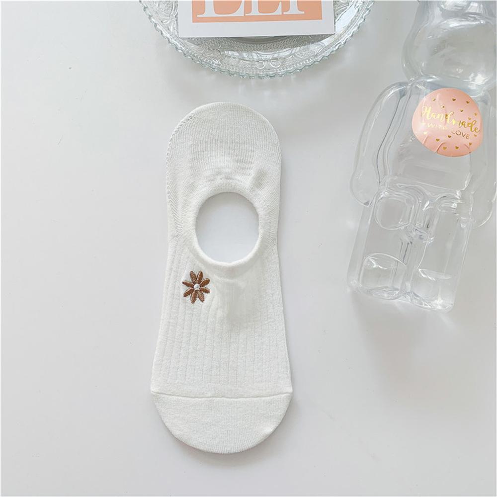 New Womens' Embroidered Bear Flower Strar Moon Squirrel White Cotton Fashion Summer No Show Invisible Socks Slippers Dropship