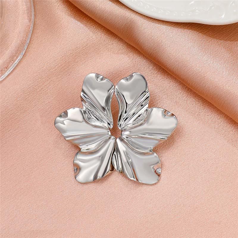 

Vintage Metal Flower Post Stud Earrings For Women Fashion Gold Color Large Textured Petal Earring Party Zircon Gift Accessories
