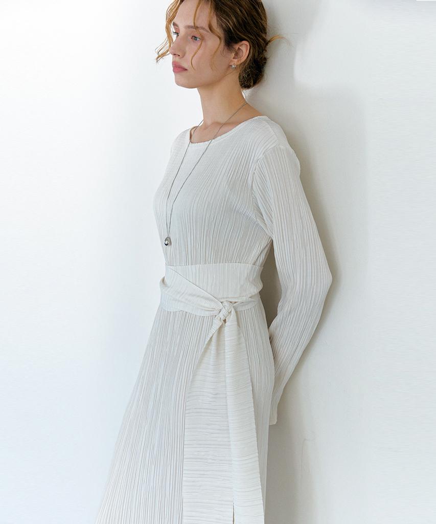 Meojiaenminggeul Iconic Pleats Maxi Belted Dress (Ivory)