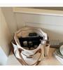 2026 Women's Large Capacity Canvas Tote: Versatile, Fashionable Handheld Shoulder Bag for Commuting