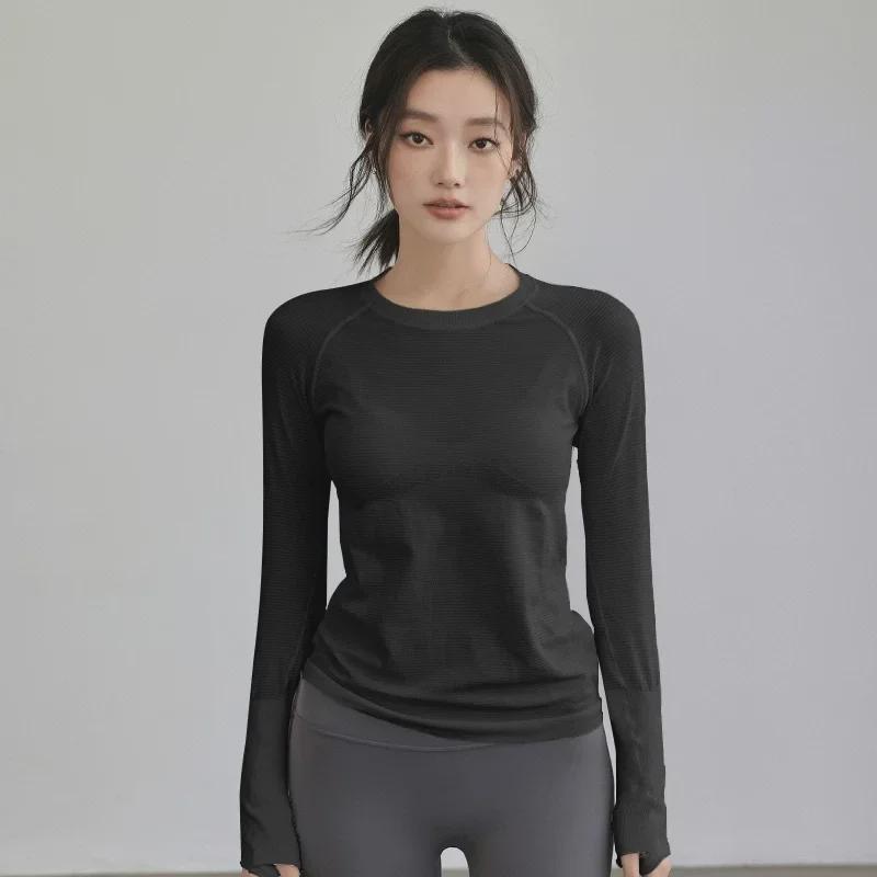 New Seamless Quick-Dry Long Sleeve Yoga Top for Autumn/Winter: Lightweight, Round Neck, Ideal for Running & Outdoor Fitness