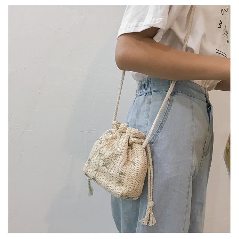 Floral Canvas Bag Bucket Straw Bag Women's Small Fresh Lace Fashion Shoulder Crossbody Bag