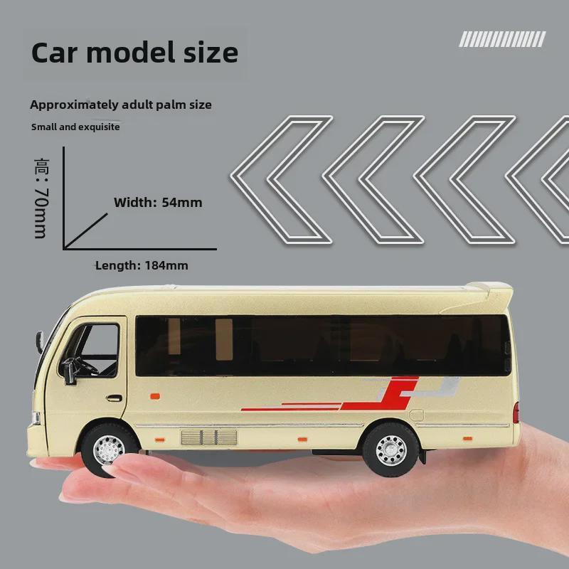 1/32 Scale Alloy Bus Model Toy with Sound and Light - Pull Back Action, Cake Decoration 