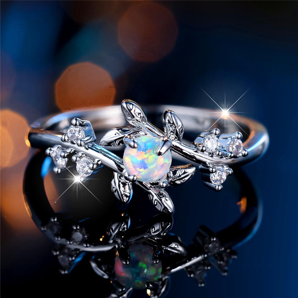 Charm Female White Fire Opal Stone Round Leaf Ring CopperColor Cute Gift Wedding Jewelry For Women