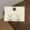 Delicate Fritillary love ear clips without ear piercings, high-end sweet temperament pearl stud earrings, niche personality simple earrings