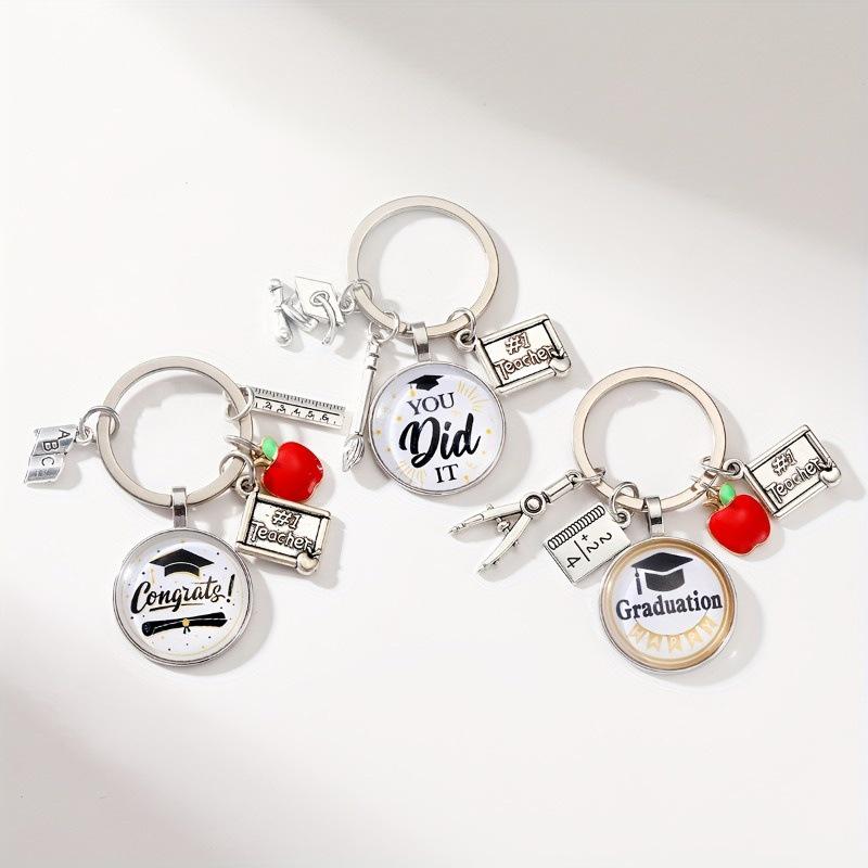 Graduation Cap Keychain: Perfect Graduation or Teacher's Day Gift