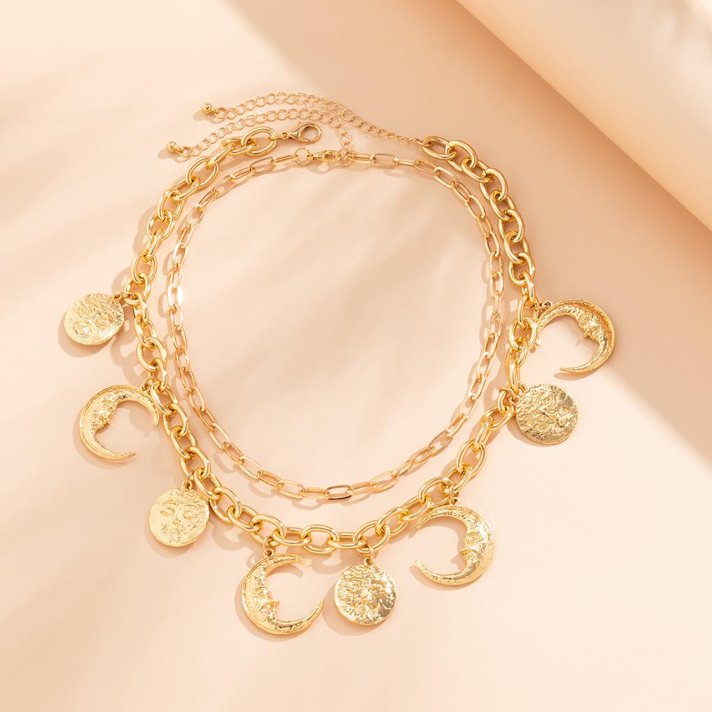 Übertriebene geometrische süße und coole Stil personalisierte Halskette, Stern- und Mond-Fransen-Porträtanhänger, Metallhalskette