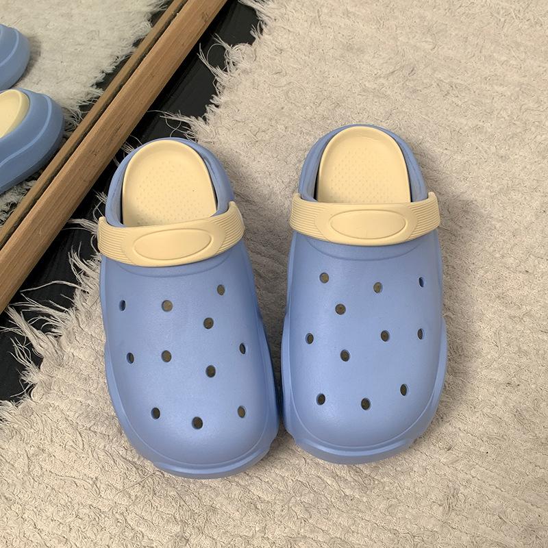 Fashion explosion, white thick-soled hole shoes, summer wear, stepping on shit-feeling bag head slippers