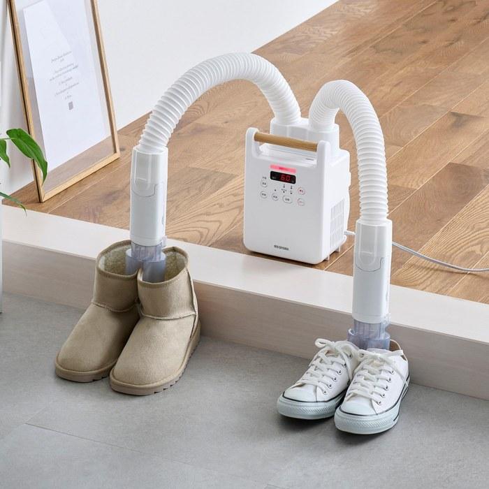 KARARIE Shoe Dryer 760W with Temperature Sensor, Thermostat, and Thermal Fuse, Includes Shoe Attachment, Woodgrain White Design Model