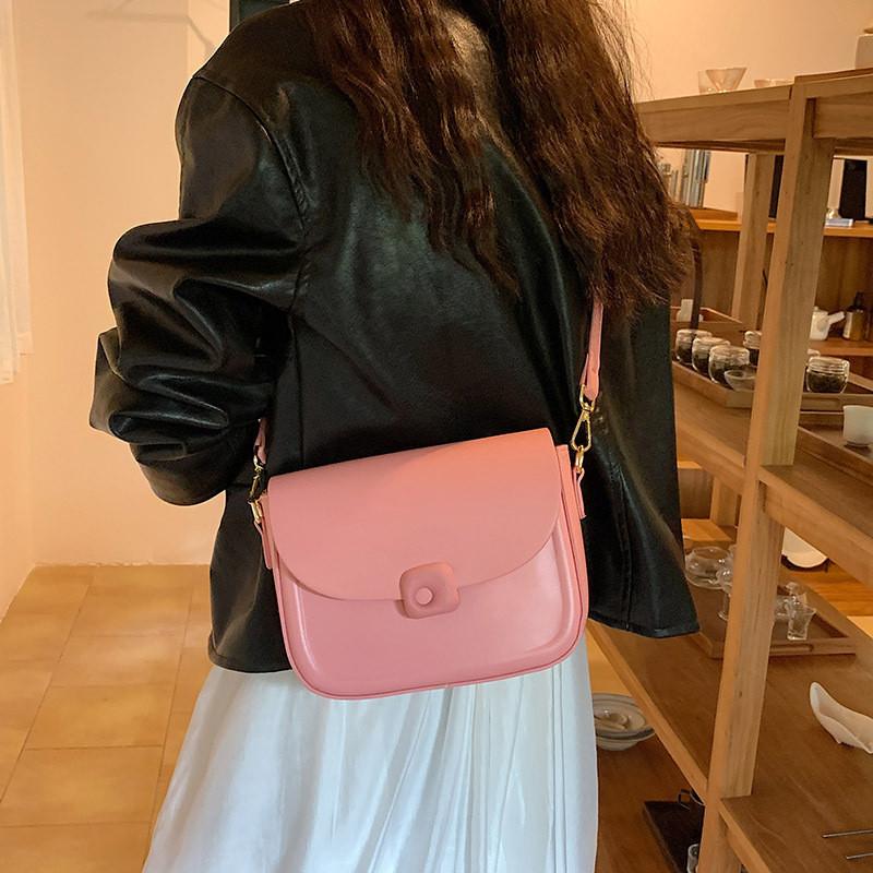 Elegant Chic Designer Shoulder Bag 2023 Fashion Trend Small Square Bag For Women In Pu Leather
