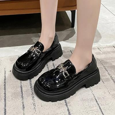 Μόδα Νέα Γυναικεία Λουστρίνι Παπούτσια Loafers με Χοντρή Σόλα Τετράγωνο Τακούνι Στρογγυλή Μύτη Μεταλλική Διακόσμηση Γυναικεία Παπούτσια Αντιολισθητικά Άνετα Για Ελεύθερο Χρόνο