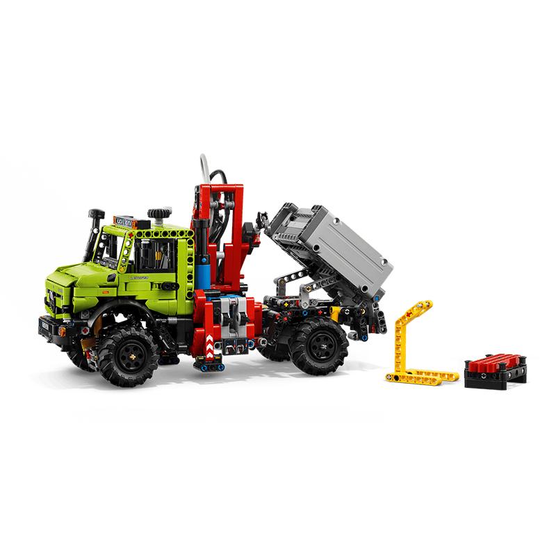 LEGO 42242 Technic Mercedes-Benz Unimog U 5023 with Crane