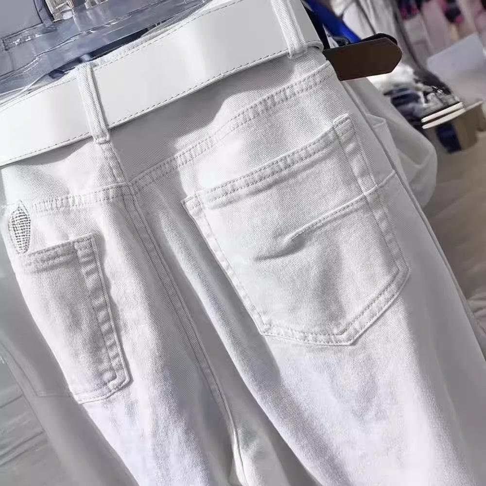 2024 Trendy Women's White Wide-Leg Straight-Leg Jeans: Versatile, Loose, Slimming, Perfect for Summer.