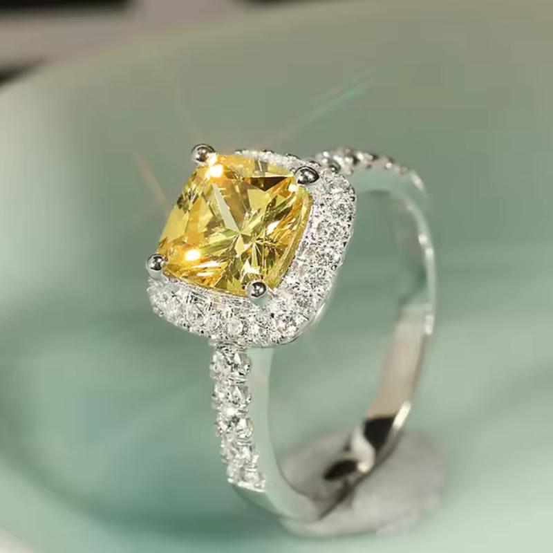 Graceful Wedding Ring Lady Bright Yellow Crystal Accessories for Women Fashion Aesthetic Jewelry for Engagement Party