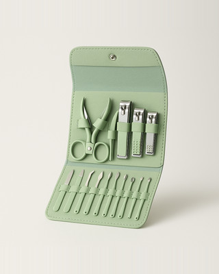 Sada nůžek na nehty: Nůžky, kleště na manikúru, nástroje na pedikúru