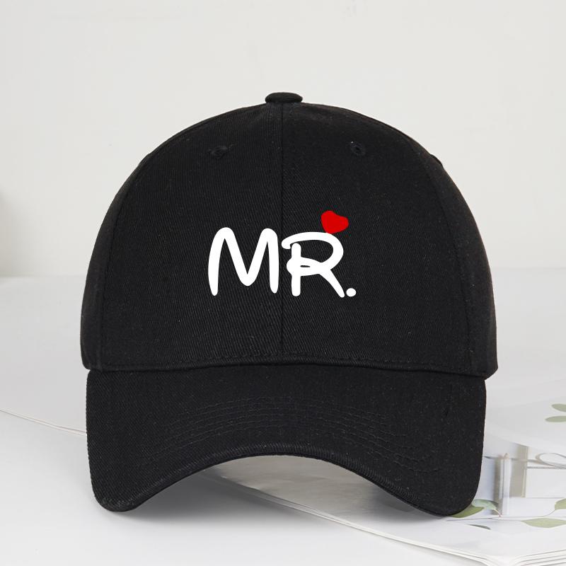 

“MR & MRS” Heart Print Couple Baseball Caps Soft and Comfortable with Adjustable Sizing Romantic and Sweet Couple Style, Fashion
