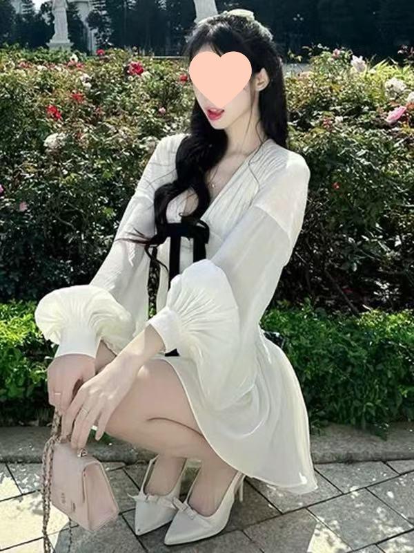 French Elegant High-end Bow V-neck Pleated Slim-fit White Dress for Women - Autumn Style