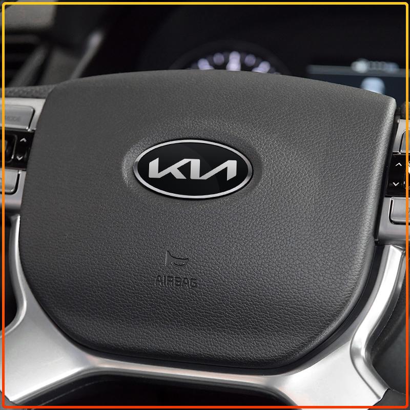 1Pcs Car Steering Wheel Sticker Emblem Decal Badge Decoration Accessories For Kia Rio Sportage R K3 K4 K5 K6 K7 K8 Ceed Sorento Cerato Soul