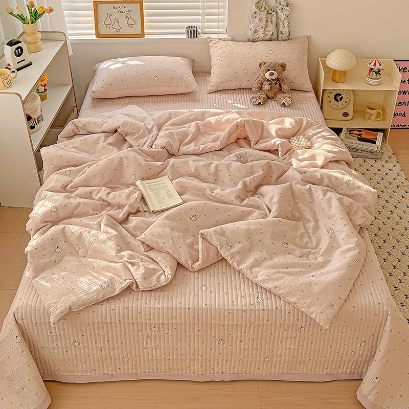 Double-Layer Gauze Summer Comforter Set: Single Piece, Machine Washable, Ideal for Air-Conditioned Rooms, Spring & Summer Use
