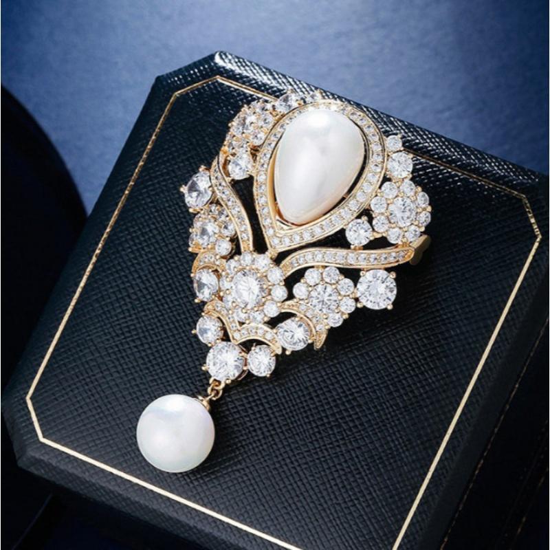 Fashionable Violet Pearl Pendant Luxurious Rhinestone Inlaid Brooch Charming Jewelry Accessories For Banquet Dresses Gifts