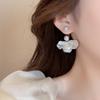 French Style Light Luxury Elegant Pearl Petal Two Wear Earrings For Women