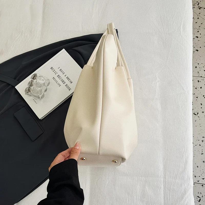 Simple Fashion Large Capacity Travel Bag for Women High End Versatile Shoulder Bag