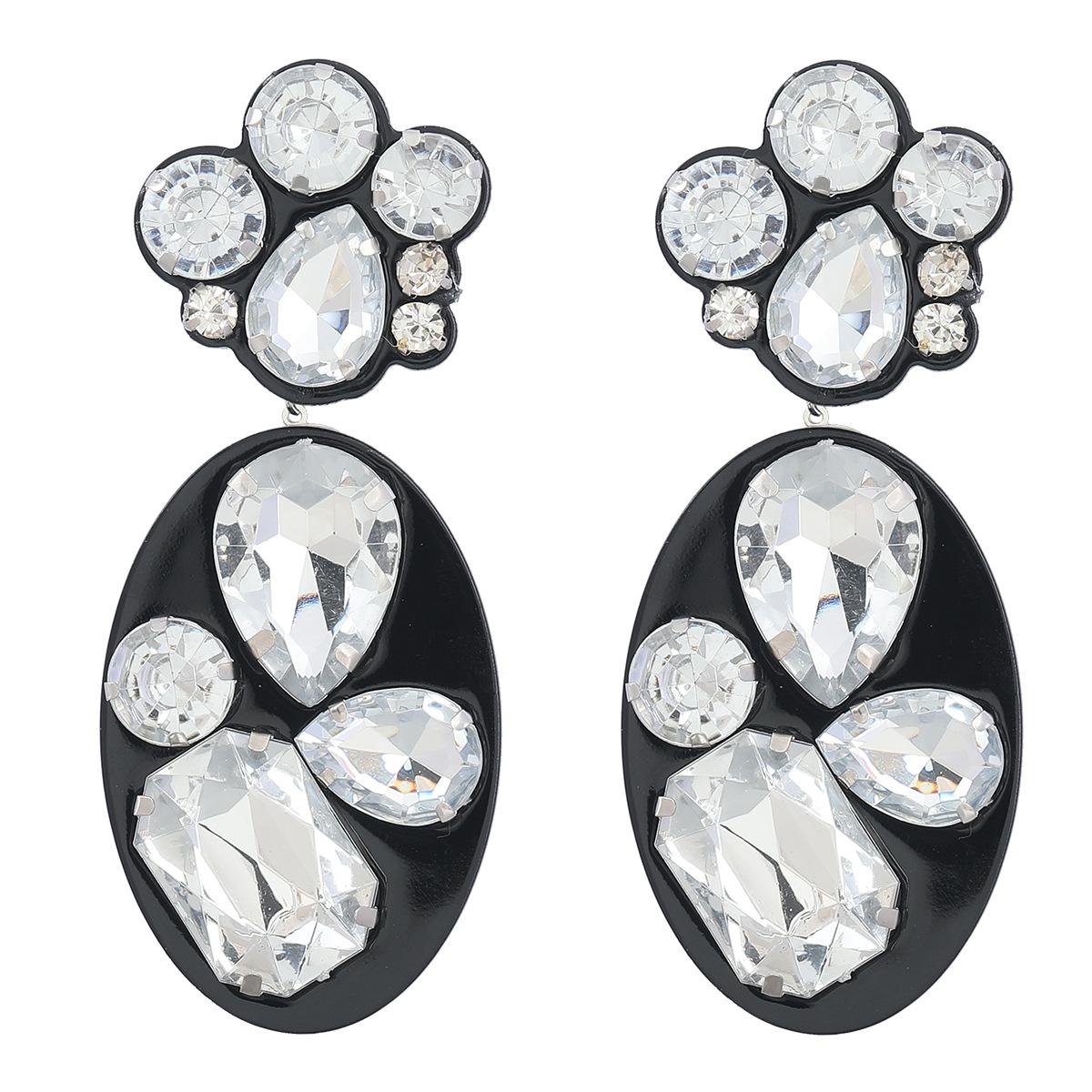 

Новые модные ретро-темпераментные овальные серьги из смолы с бриллиантами, инкрустированные цветами, женские европейские и американские серьги с супер-феей темперамента чёрный