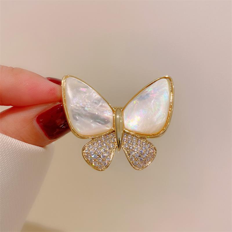 New Copy Shell Crystal Butterfly Brooches For Women Baroque Trendy Elegant Butterfly Brooch Pins Party Wedding Gifts