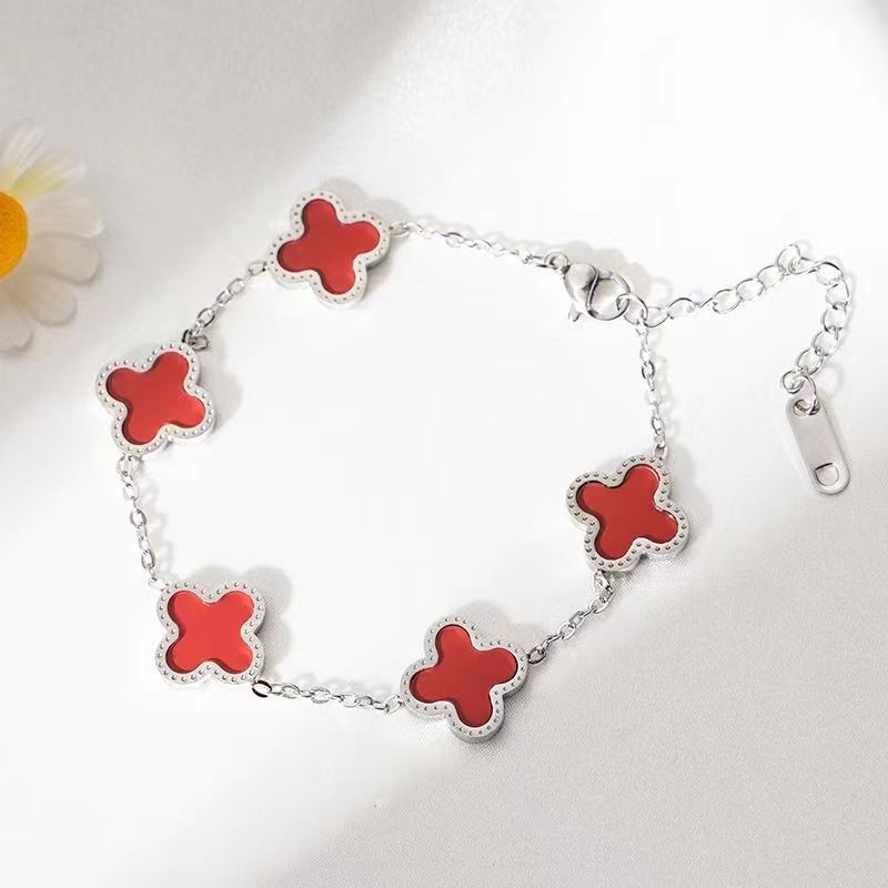 

Браслет из титановой стали с четырьмя листьями травы 20CM красный