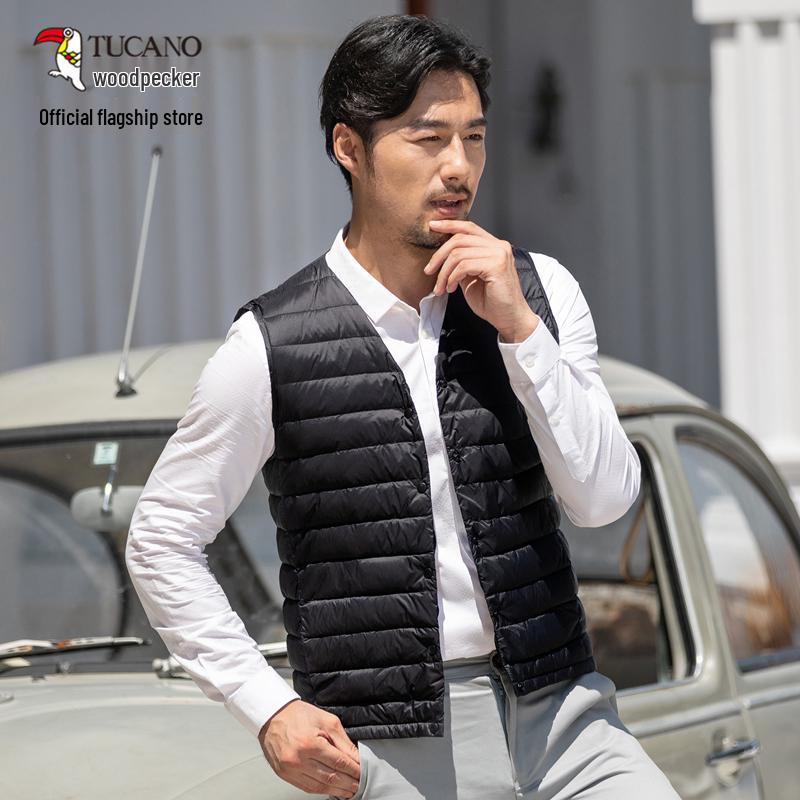 Men's 2025 Woodpecker Down Vest - Lightweight, Warm, Close-fitting Sleeveless Jacket for Middle-aged and Young.