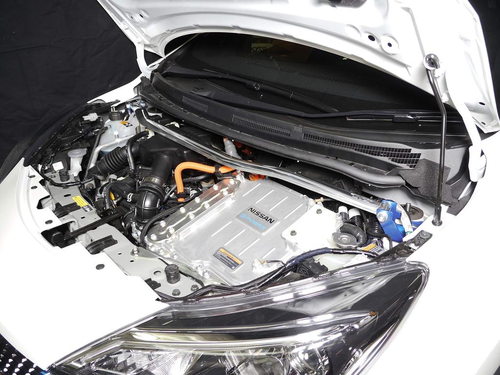 CUSCO Strut Oval Type OS for Nissan Note HE12 278540A Bar, Shaft, (Front) e-POWER (Nismo)