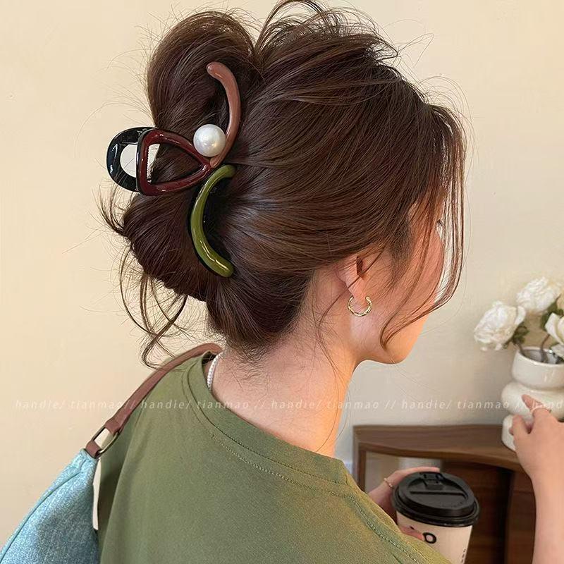 Advanced Sense 2025 Cute Cartoon Shark Claw Hair Clip - Large Size Bun Clip for Women