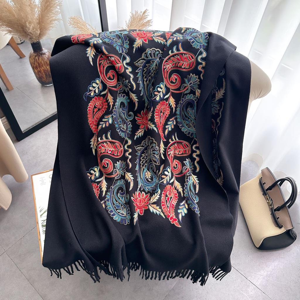 Winter Warm Cashmere Scarf for Women Paisley Embroidery Pashmina Blanket Thick Shawl Wrap Neckerchief Elegant Poncho Bufanda