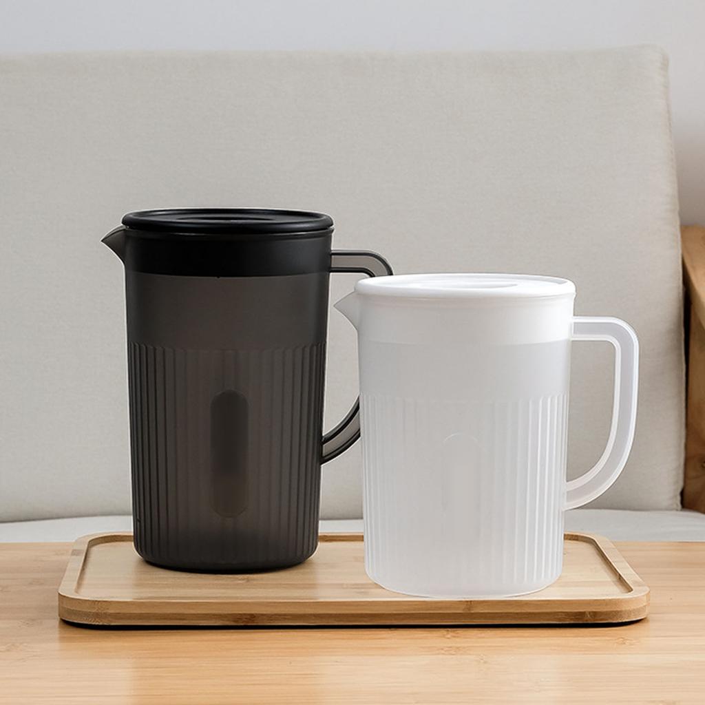 Plastic Pitcher with Lid Large Capacity High Temperature Resistant Cold Water Jug for Juice Tea White