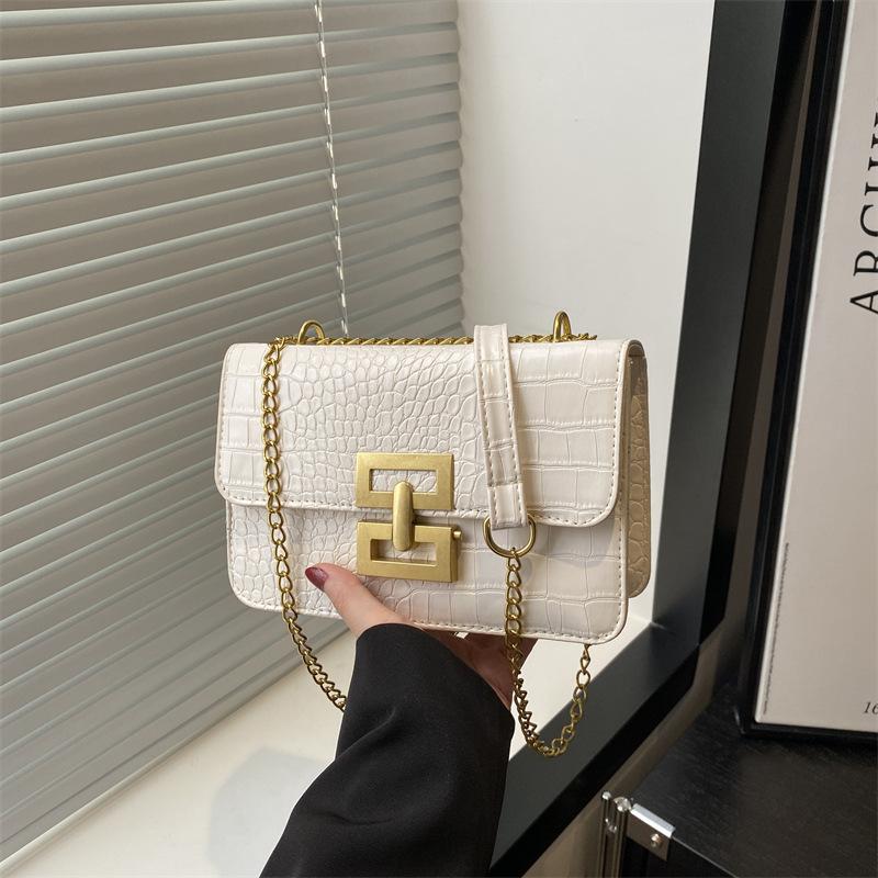 Popular Commuter Women's Bag New Summer Chain Shoulder Armpit Bag High Sense Versatile Small Square Bag Women