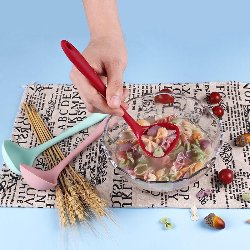 Long Handle Silicone Soup Spoon Large Ramen Noodles Tablespoons Pot Porridge Ladle Scoop Kawaii Japanese Kitchen Utensils