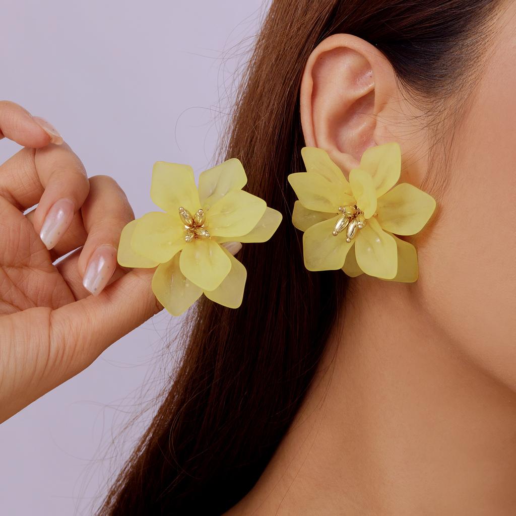 Dainty 3D Large Colorful Petal Stud Earrings for Women Girl Hyperbole Acrylic Flower Charm Earrings Party Aesthetic Zircon Gift