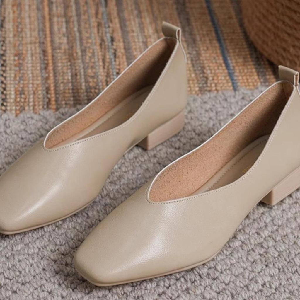 2026 Cowhide Soft Sole Women's Flats: Comfortable, Breathable, Low Heel Square Toe, Shallow Cut, No-Rub Design
