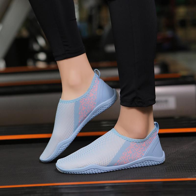 2026 Summer New Outdoor Couple Swimming Creek Tracing Shoes Fitness Hiking Wading Shoes Quick Drying Beach Shoes Gym Shoes