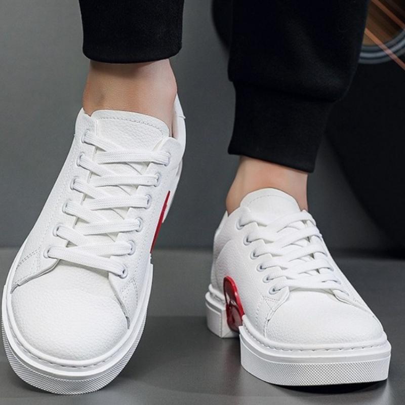 

Fashionable Personalized Men s Casual Shoes Sneakers Versatile Flat White Leather Shoes Man Flat Shoes for Men 39