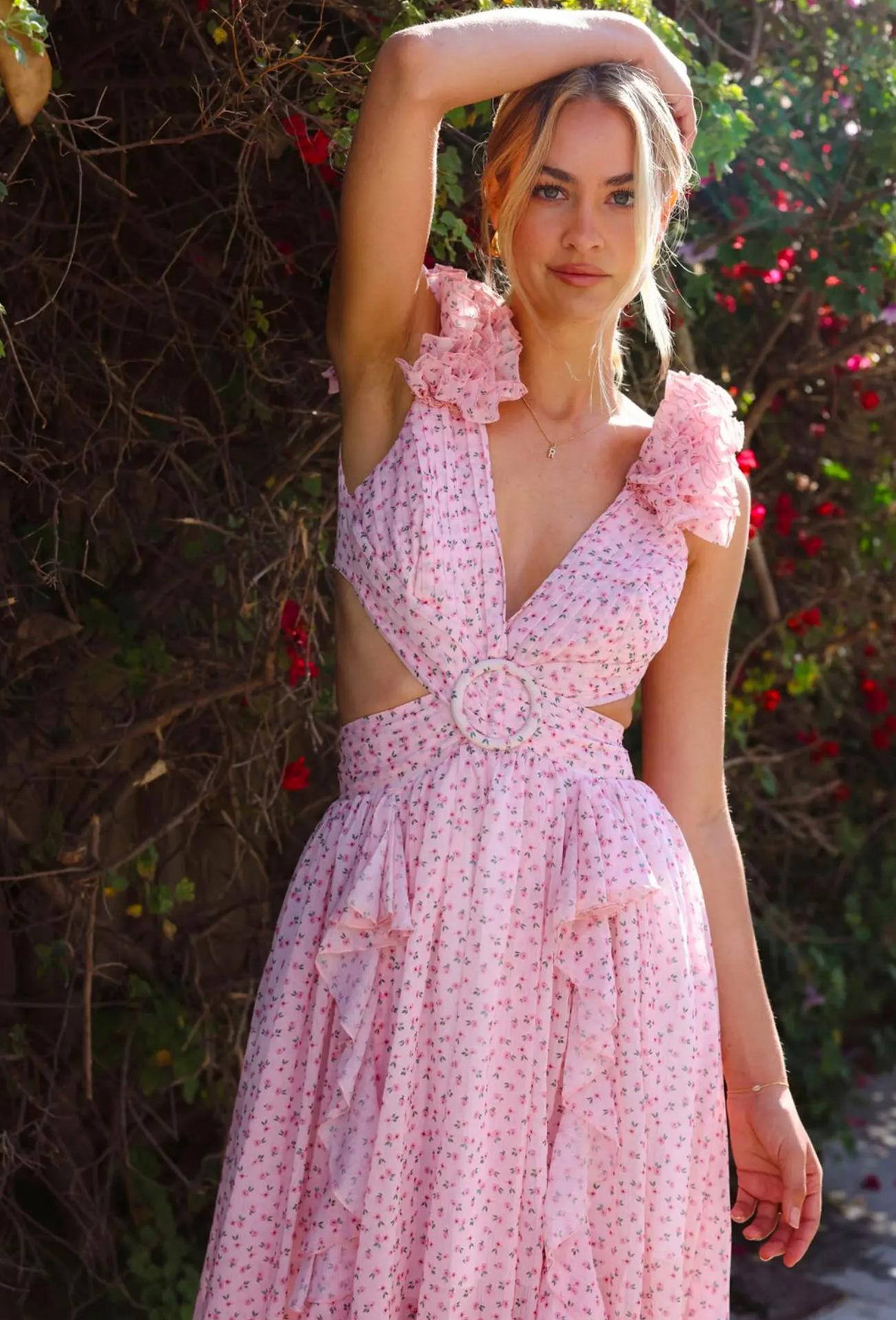 

New women s clothing ins vacation dress hollow slim-fitting deep V ruffle edge floral backless dress XL
