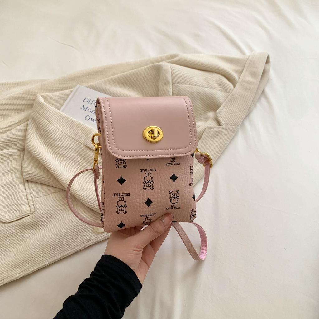 Hong Kong Typhoon Cigarette Box Bag New Trendy Vertical Small Square Bag White Shoulder Crossbody Mobile Phone Bag Women's Bag
