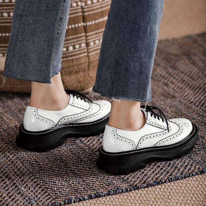 Fashion Oxfords Shoes for Women Real Cow Leather Lace Up Round Toe Black White Vintage Brogue Shoes Female 2025 Spring Platform Shoes