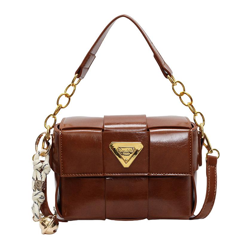 

Hot Sale Fashion Light Luxury Simple Design Sense Woven Portable Small Square Bag Casual Versatile Commuter Messenger Bag