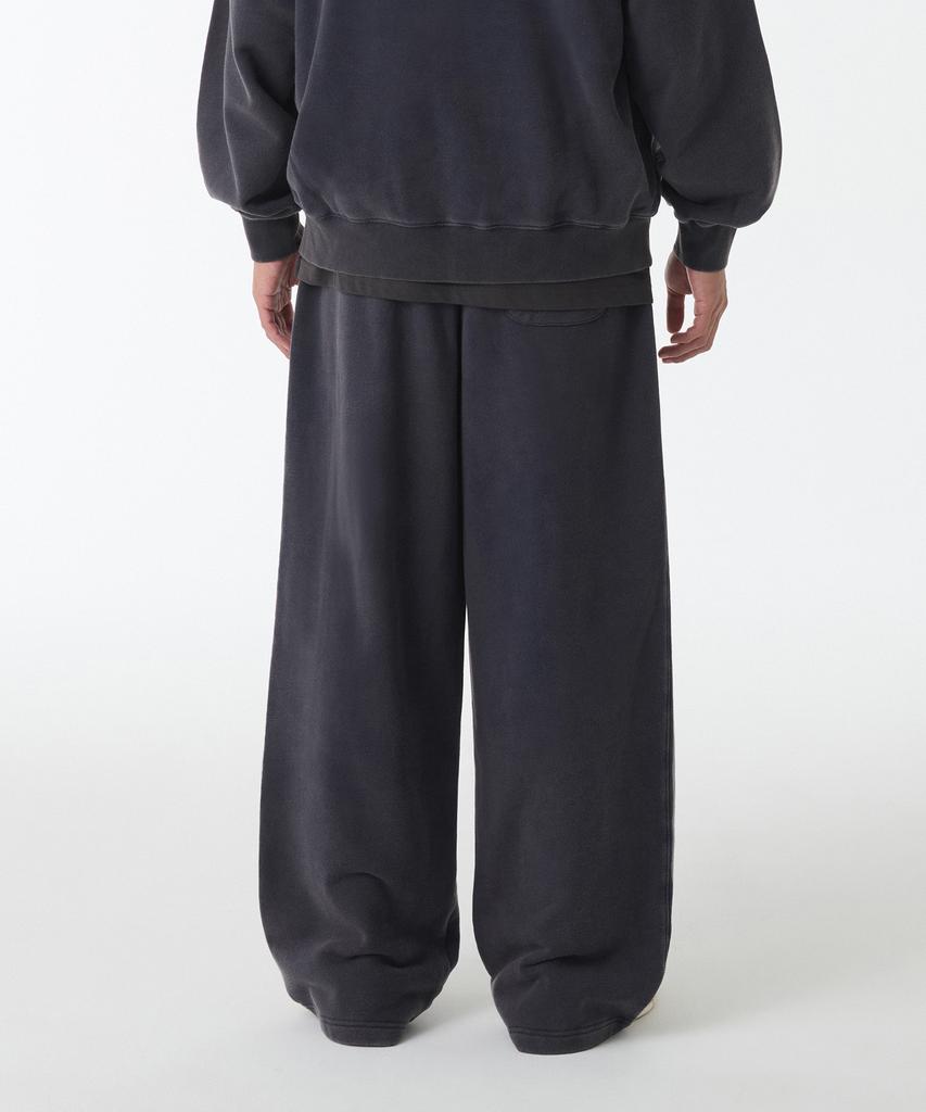 Musinsa Standard Frost-Dyed Two-Tuck Wide Lounge Sweatpants [Navy]