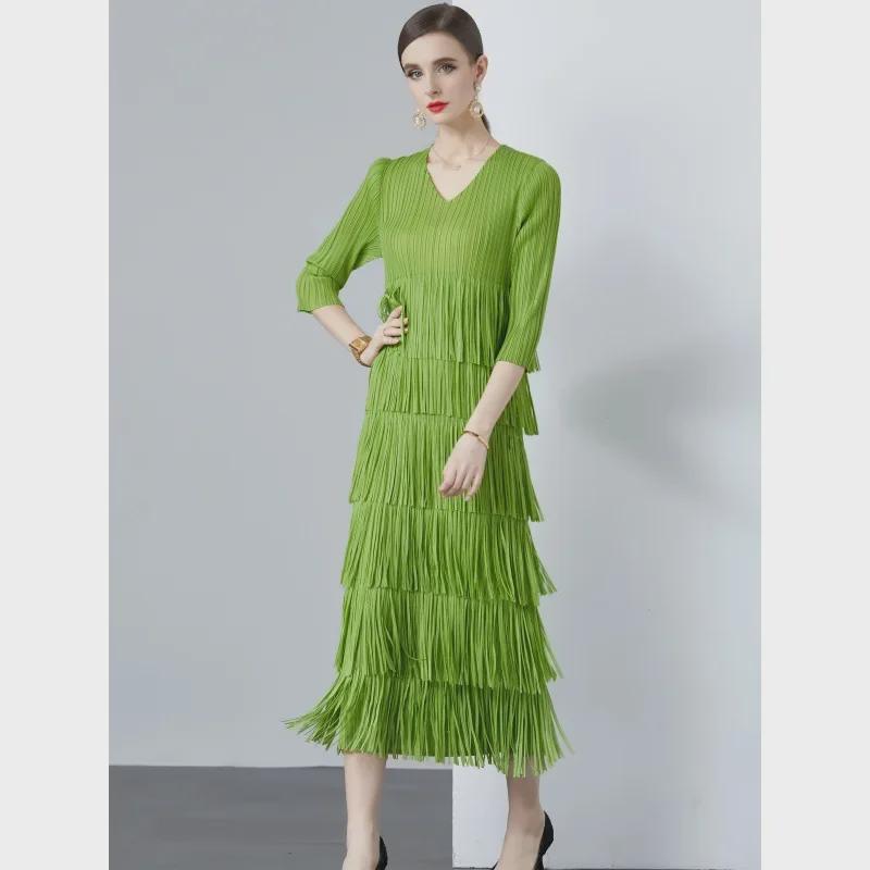 

Miyake 2024 V-образный вырез с длинными рукавами и кисточками плиссированное платье One Size неоновый зеленый