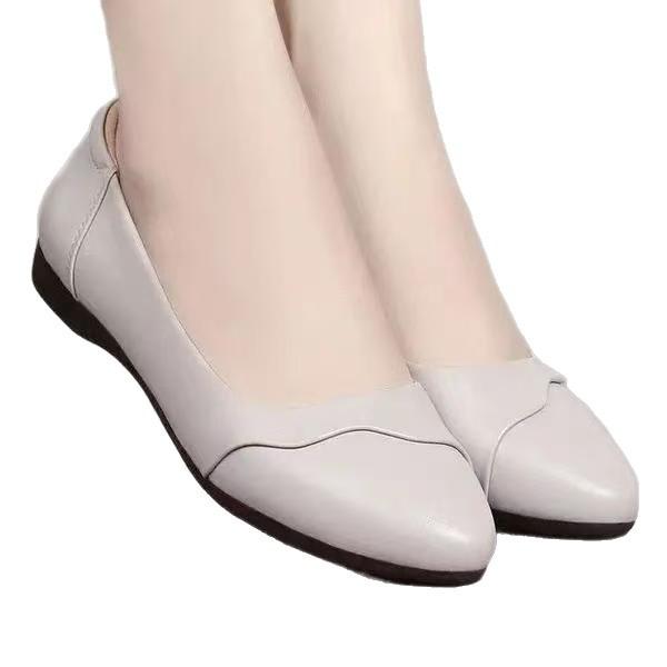2025 autumn single shoes soft sole soft surface flat sole single shoes middle-aged leather shoes large size women's shoes thin non-slip can not fall