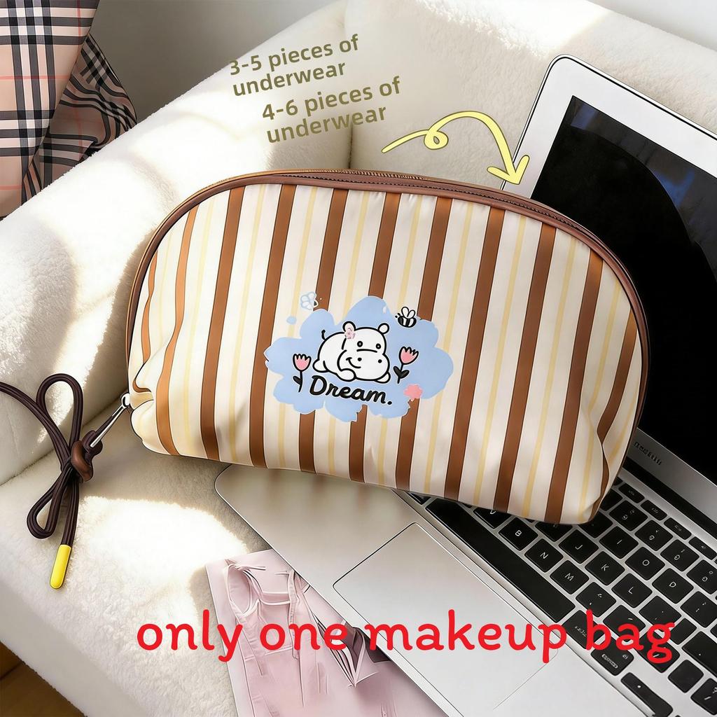 Travel Organizer Bag With Large Capacity For Clothing And Toiletries Made Of Polyester Perfect For Home And Trip Use