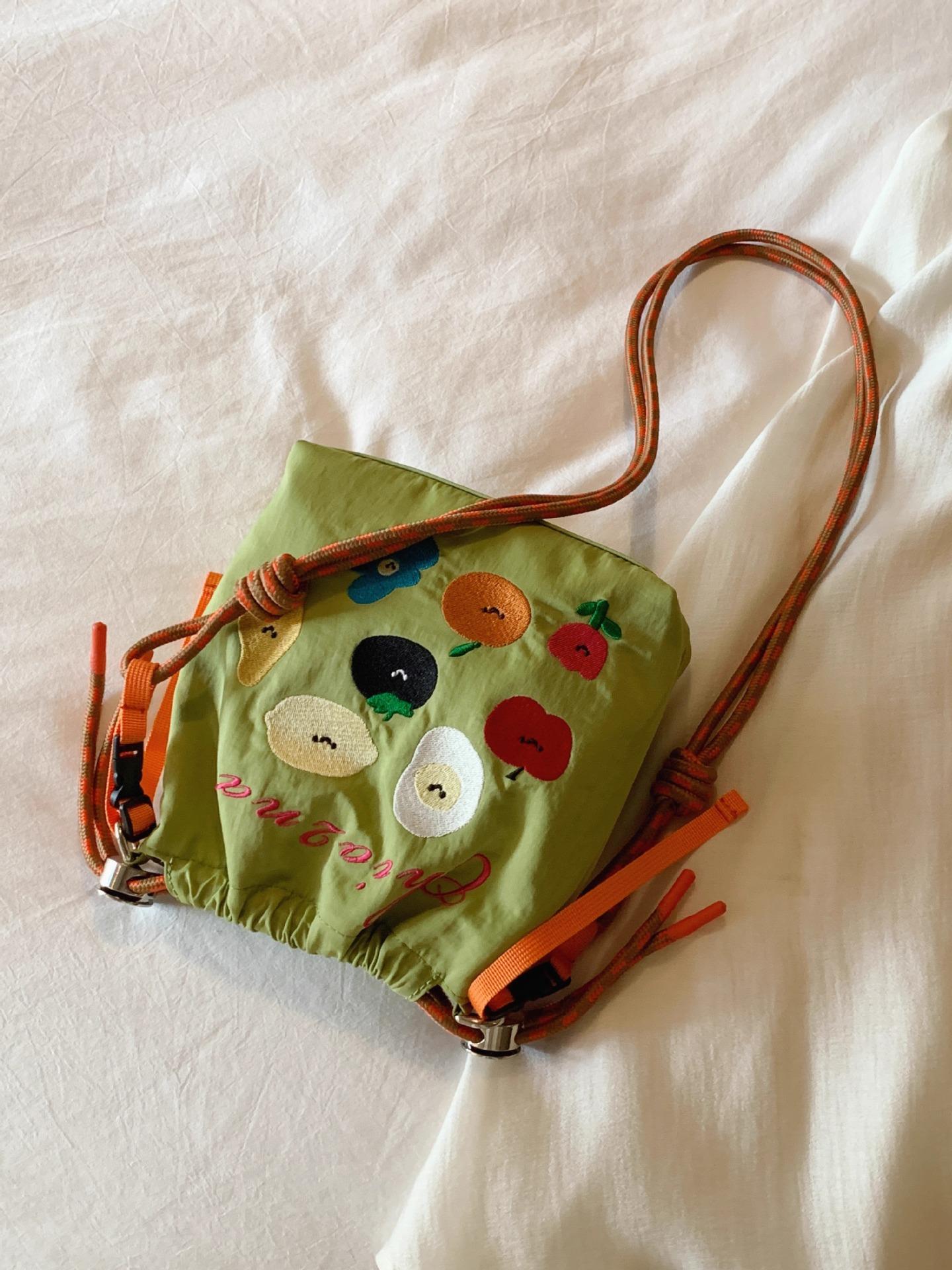 

Mori Youhui сумка-відро жіноча 2024 нова ілюстратор супер вогонь сумка на плече через плече зелений